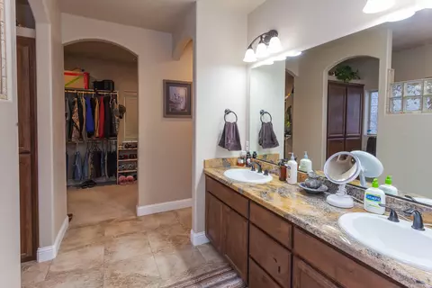 13525 Manzanillo Way, Redding, CA 96003 photo 23