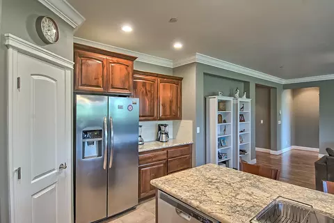 4076 Palm Springs Dr, Redding, CA 96002 photo 12