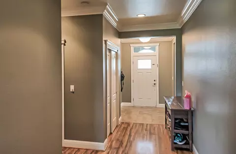 4076 Palm Springs Dr, Redding, CA 96002 photo 2