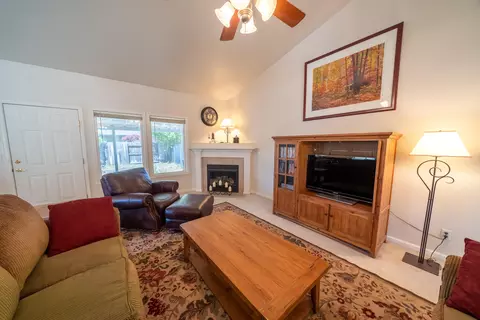 2198 Allegheny Ct, Redding, CA 96001 photo 12