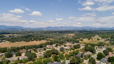 4680 Fiddleneck Dr, Redding, CA 96002 photo 38