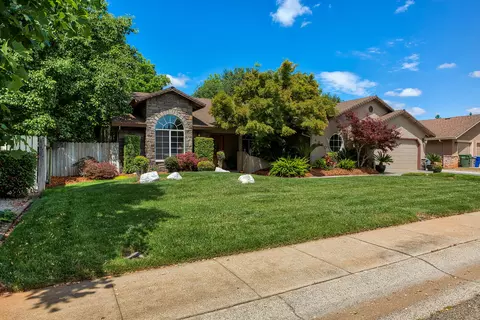 4680 Fiddleneck Dr, Redding, CA 96002 photo 3