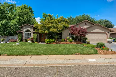 4680 Fiddleneck Dr, Redding, CA 96002 photo 1