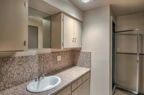 2556 Shasta St, Redding, CA 96001 photo 18