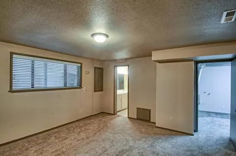2556 Shasta St, Redding, CA 96001 photo 14