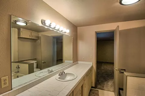 2556 Shasta St, Redding, CA 96001 photo 15