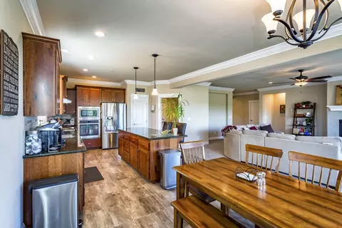 263 Mill Valley Pkwy, Redding, CA 96003 photo 8