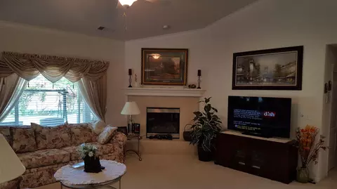 2646 Queens Way, Redding, CA 96001 photo 5