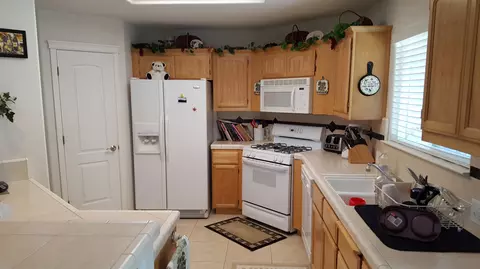 2646 Queens Way, Redding, CA 96001 photo 7
