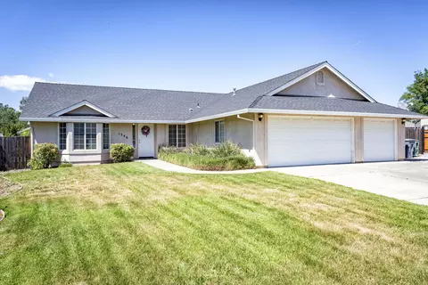 1346 Gehring Ct, Redding, CA 96002 photo 1