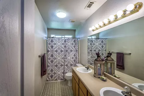 1346 Gehring Ct, Redding, CA 96002 photo 10