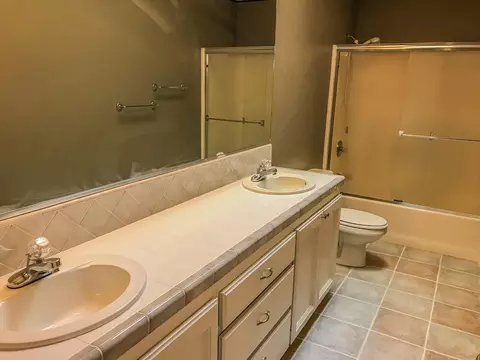 2454 Cumberland Dr, Redding, CA 96001 photo 23