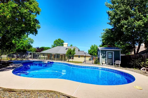 2454 Cumberland Dr, Redding, CA 96001 photo 39