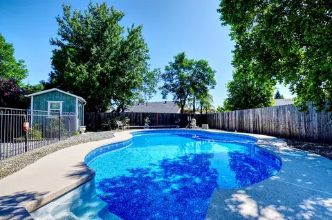 2454 Cumberland Dr, Redding, CA 96001 photo 36