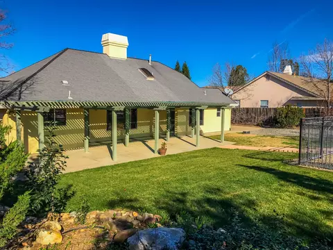 2454 Cumberland Dr, Redding, CA 96001 photo 30
