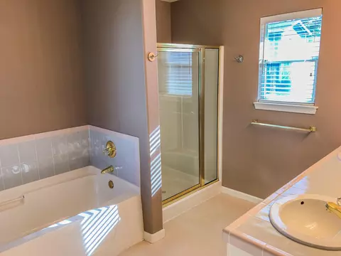 2454 Cumberland Dr, Redding, CA 96001 photo 19