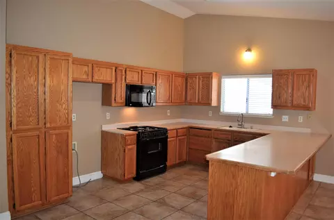 1963 Charade Way, Redding, CA 96003 photo 6