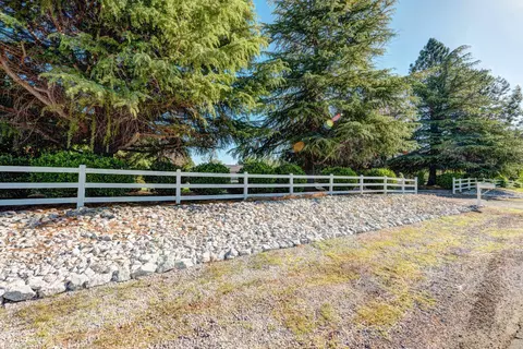 19654 Paso Robles Ave, Redding, CA 96003 photo 36