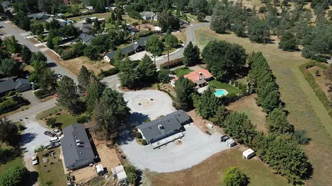 19654 Paso Robles Ave, Redding, CA 96003 photo 32