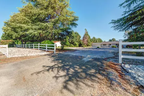 19654 Paso Robles Ave, Redding, CA 96003 photo 35