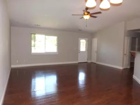 2961 Fairway Ave, Redding, CA 96002 photo 3