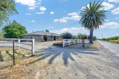 24092 Loleta Ave, Corning, CA 96021 photo 2