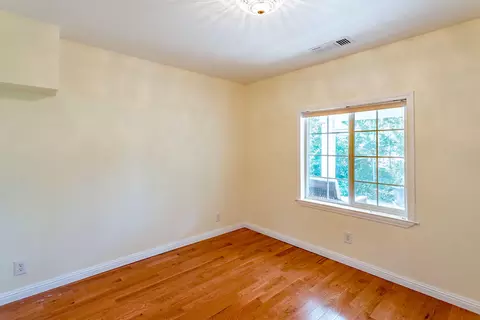 6533 Oak St, Anderson, CA 96007 photo 9