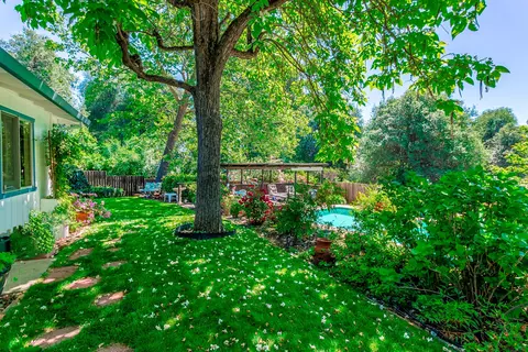 15887 Ganim Ln, Redding, CA 96001 photo 38