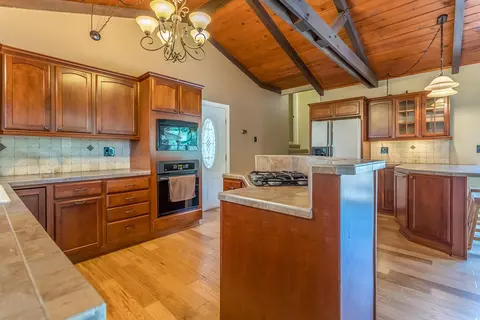 5109 Dapple Grey Dr, Redding, CA 96002 photo 9