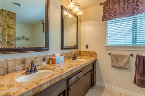 5109 Dapple Grey Dr, Redding, CA 96002 photo 11