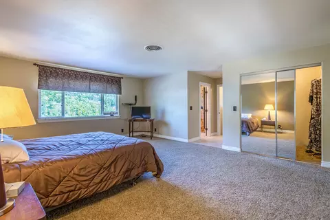 5109 Dapple Grey Dr, Redding, CA 96002 photo 10