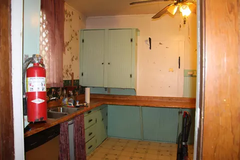 1044 West St, Redding, CA 96001 photo 6