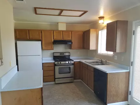 12099 Shaver Ln, Redding, CA 96003 photo 5