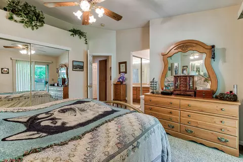 2172 Hemingway St, Redding, CA 96003 photo 9