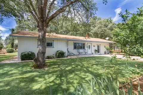 14636 Green Dr, Red Bluff, CA 96080 photo 2