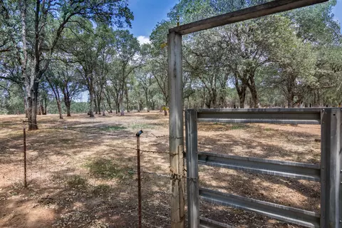 14636 Green Dr, Red Bluff, CA 96080 photo 9
