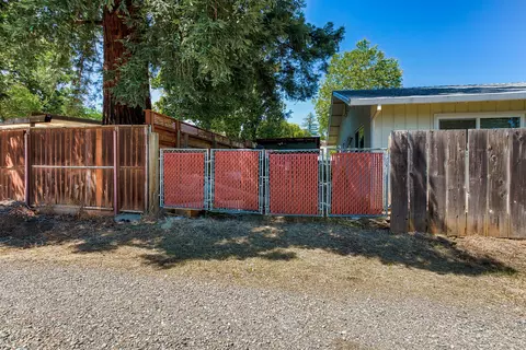 2431 North St, Redding, CA 96001 photo 32