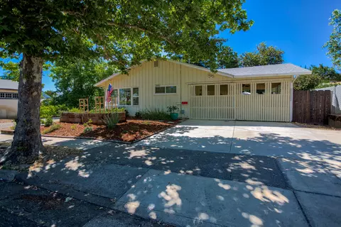 2431 North St, Redding, CA 96001 photo 3