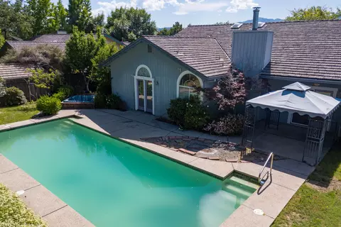 1495 White Water Cir, Redding, CA 96003 photo 55