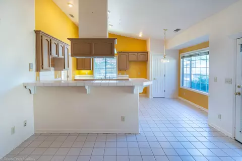 1495 White Water Cir, Redding, CA 96003 photo 17