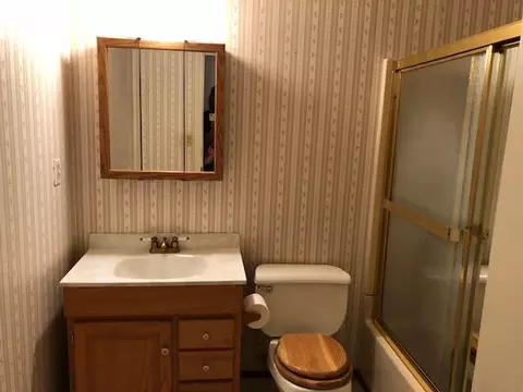 3849 Meteor St, Redding, CA 96002 photo 9