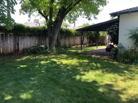 3849 Meteor St, Redding, CA 96002 photo 17