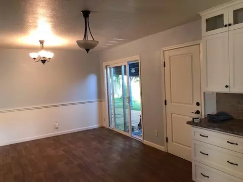 3849 Meteor St, Redding, CA 96002 photo 5