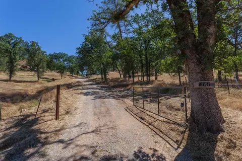 13167 Hidden Oaks Trl, Redding, CA 96003 photo 41