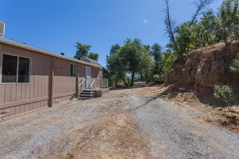 13167 Hidden Oaks Trl, Redding, CA 96003 photo 28