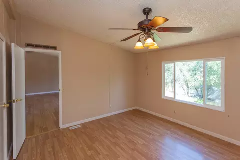 13167 Hidden Oaks Trl, Redding, CA 96003 photo 6