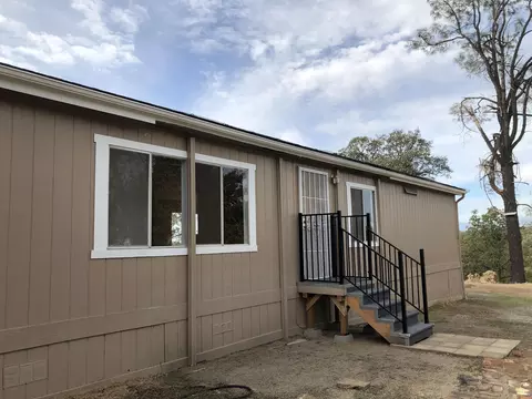 13167 Hidden Oaks Trl, Redding, CA 96003 photo 1
