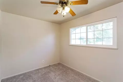 1311 Riviera Dr, Redding, CA 96001 photo 9
