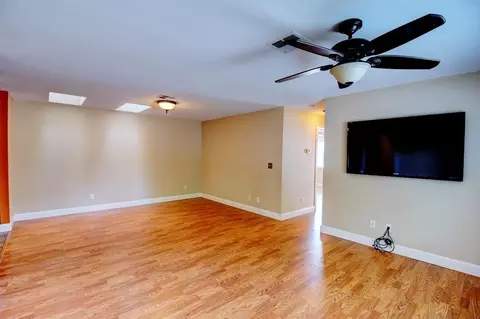 2094 Charade Way, Redding, CA 96003 photo 5
