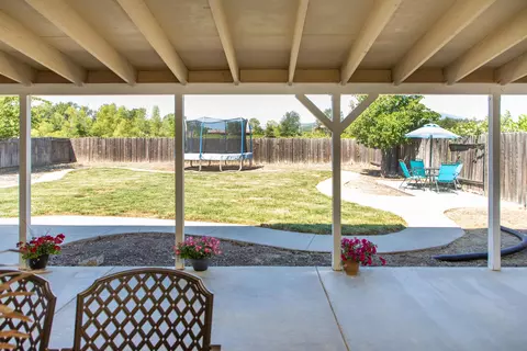5474 Mill Pond Ln, Redding, CA 96001 photo 16